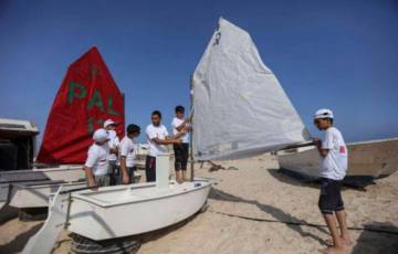 بنك فلسطين يقدم رعايته لفعاليات بطولة ودورة متخصصة في ركوب وقيادة القوارب الشراعية في غزة