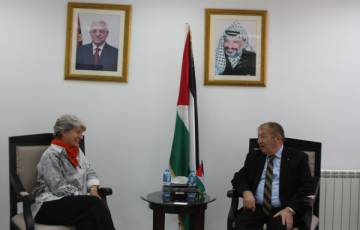 وزير الاقتصاد والوكالة الفرنسية يبحثان سبل دعم الصناعة الفلسطينية